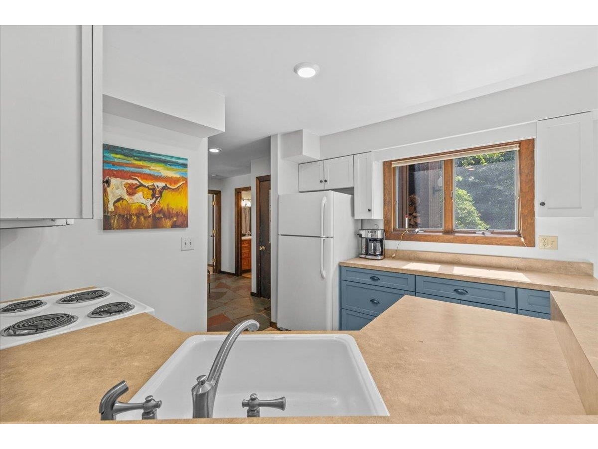 70 Field Road, Unit 5