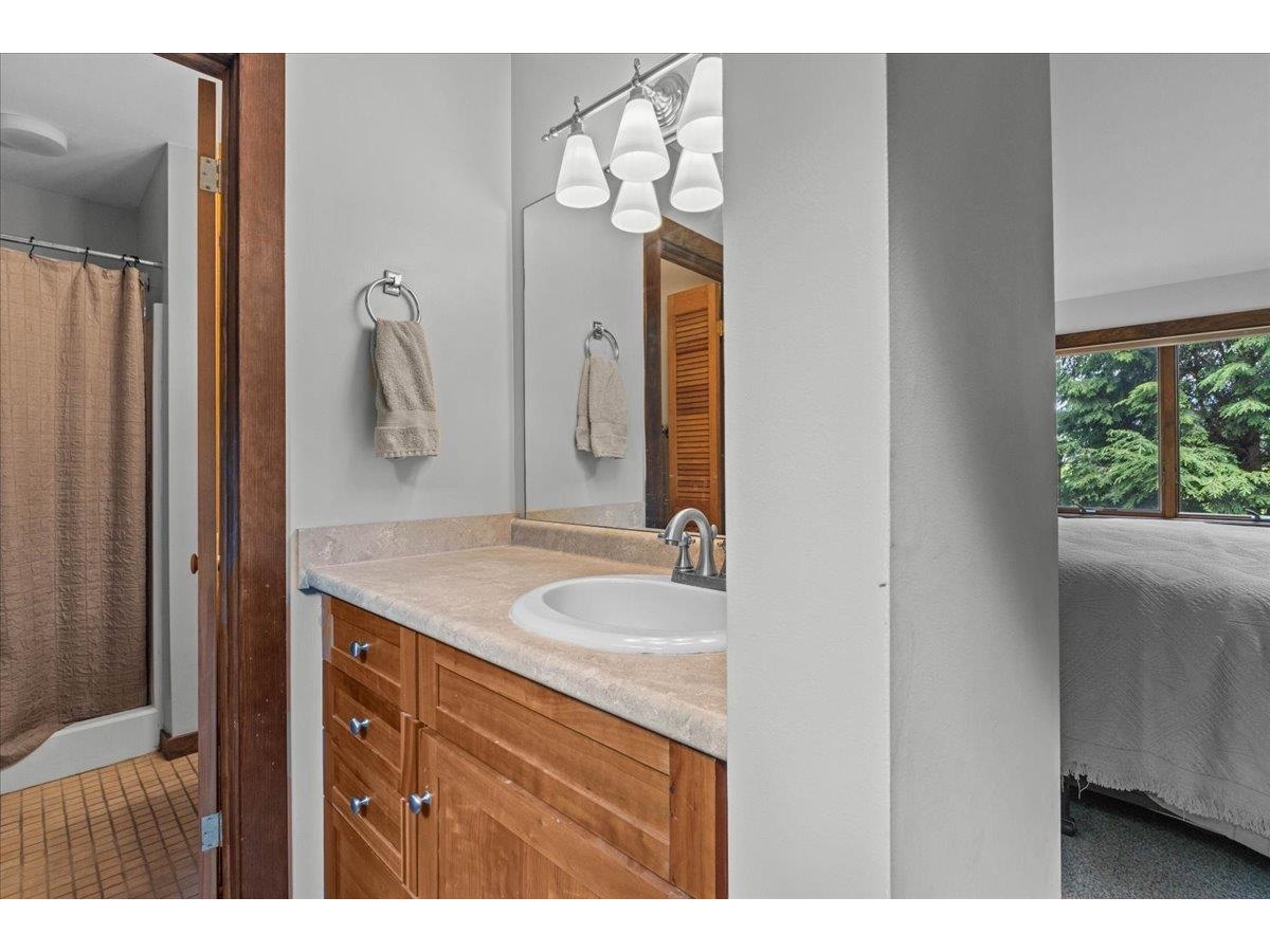 70 Field Road, Unit 5