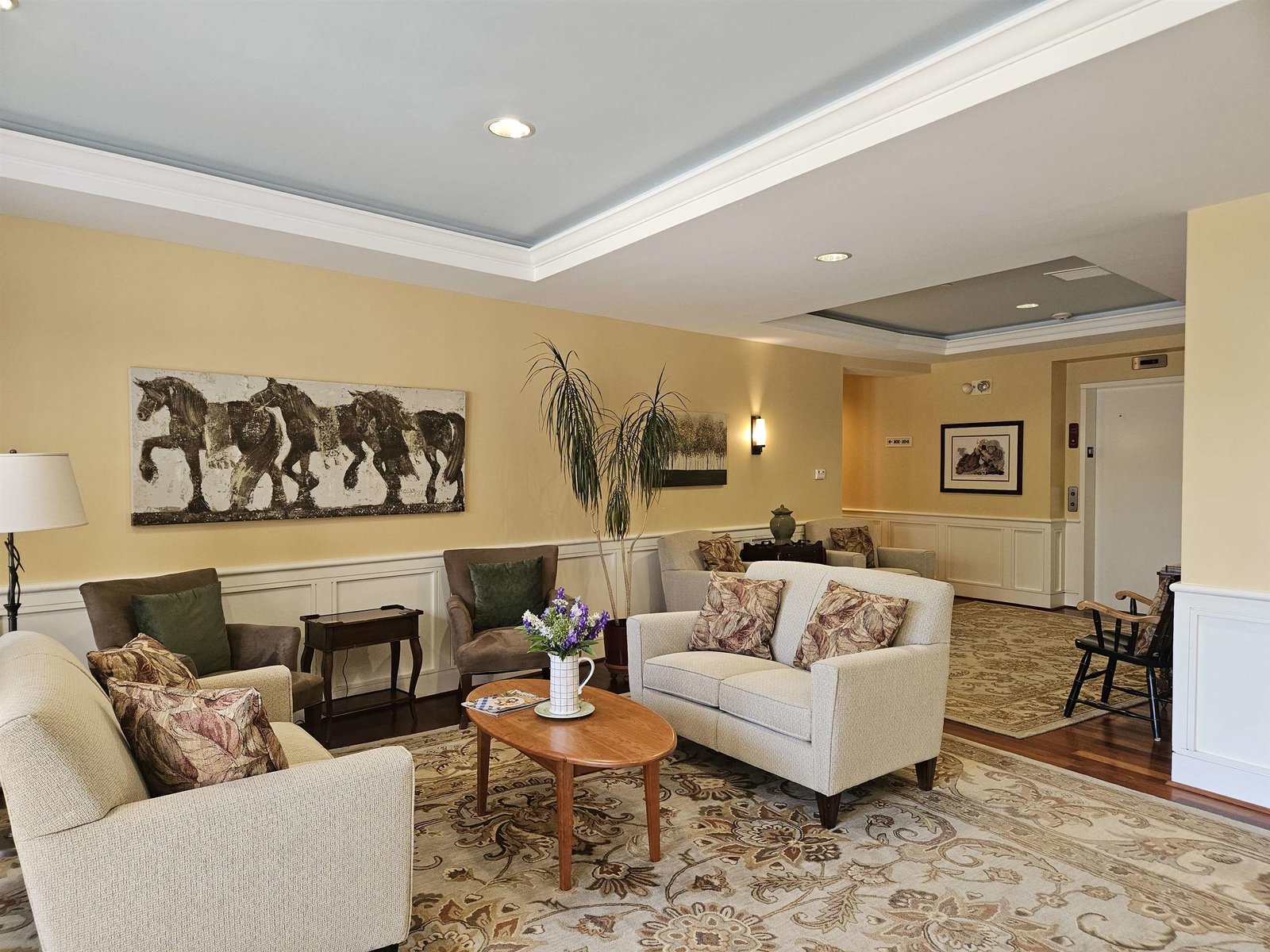 Common Area Lobby