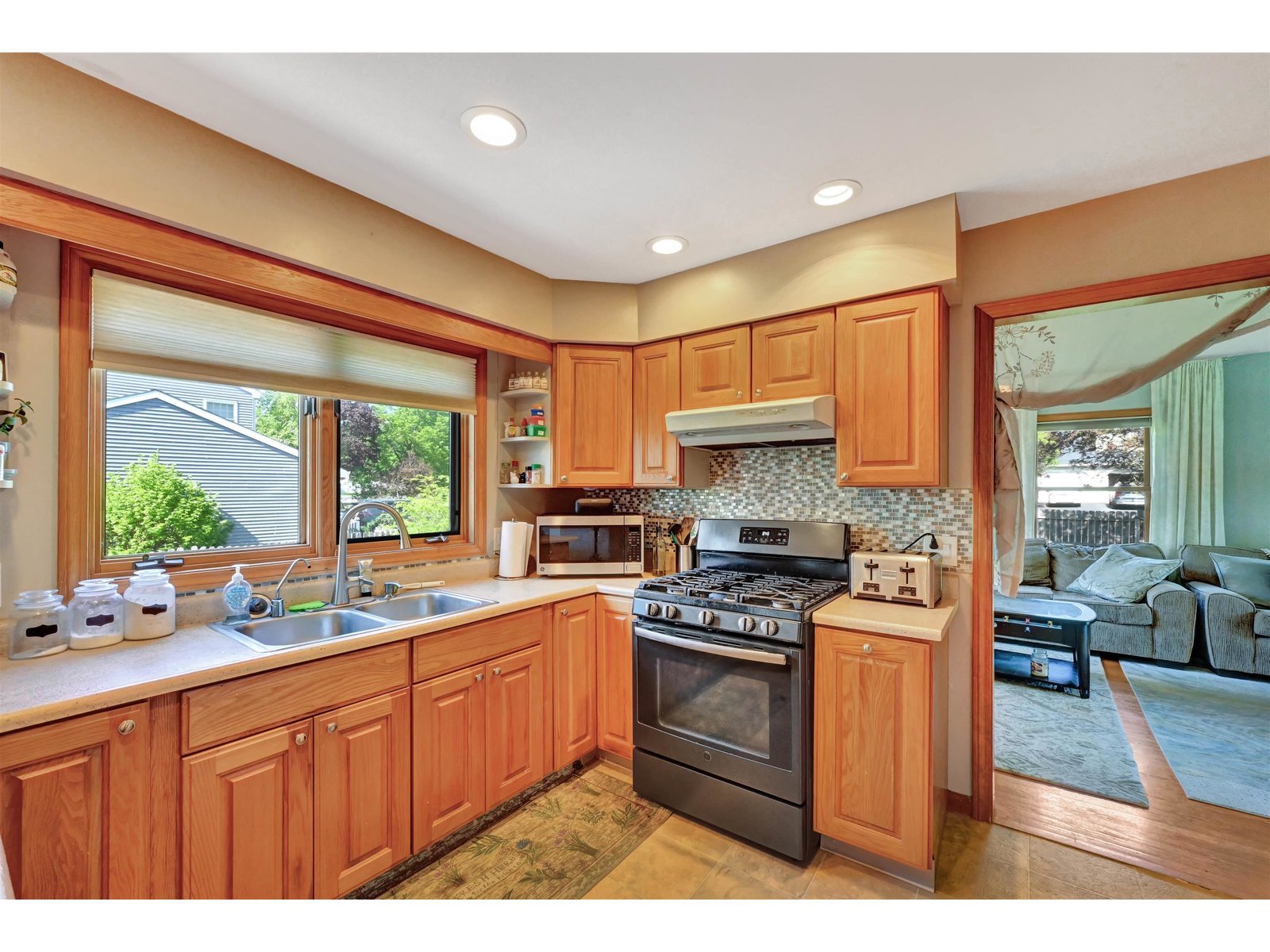 70 Moss Glen Lane