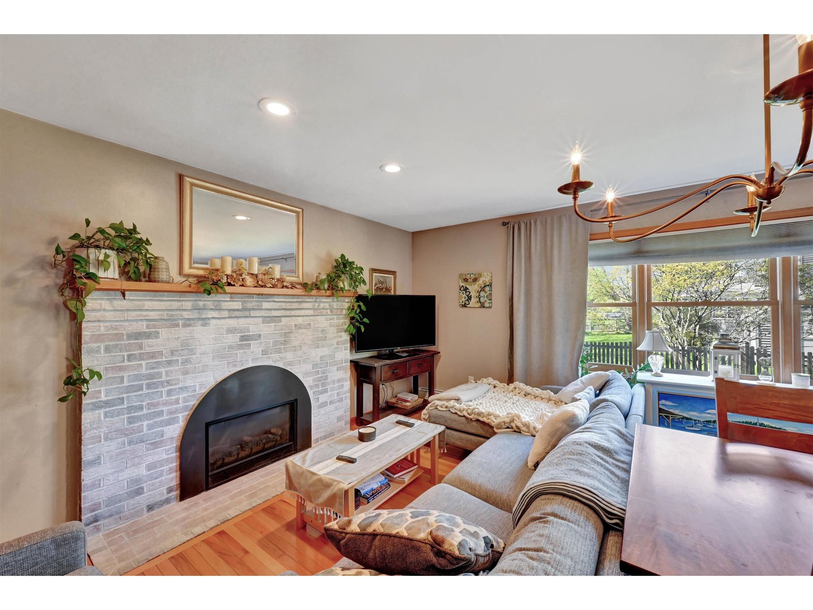 70 Moss Glen Lane
