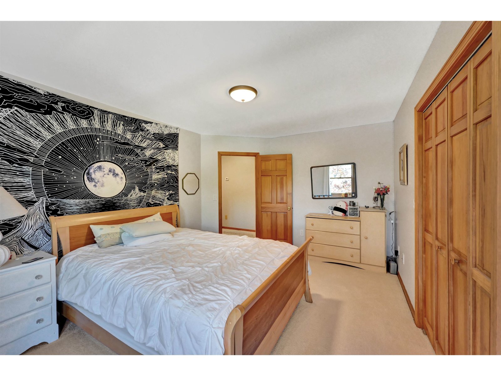 70 Moss Glen Lane