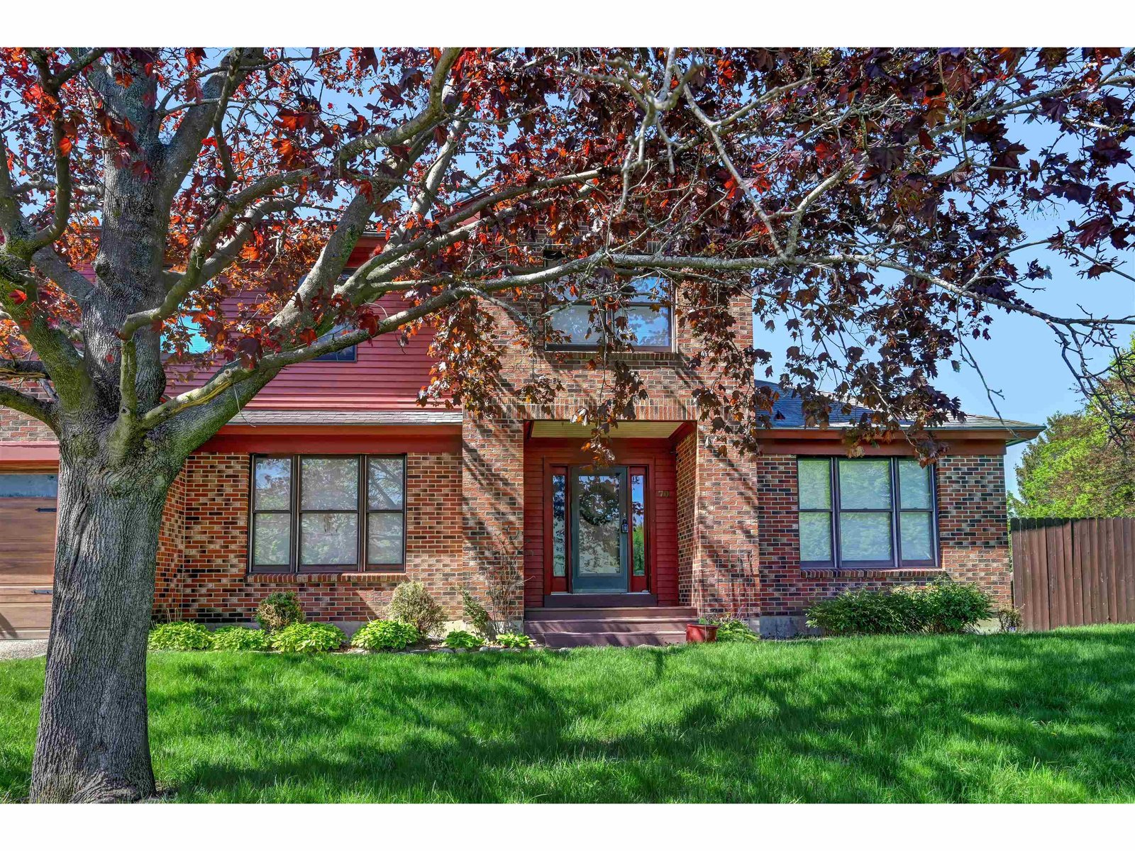 70 Moss Glen Lane