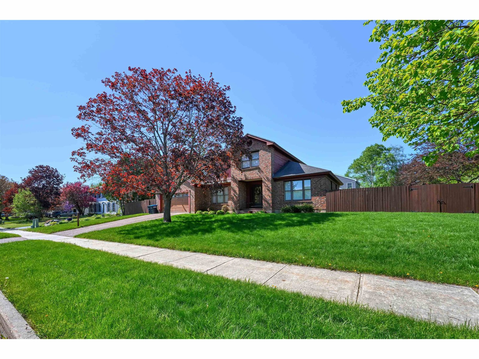 70 Moss Glen Lane