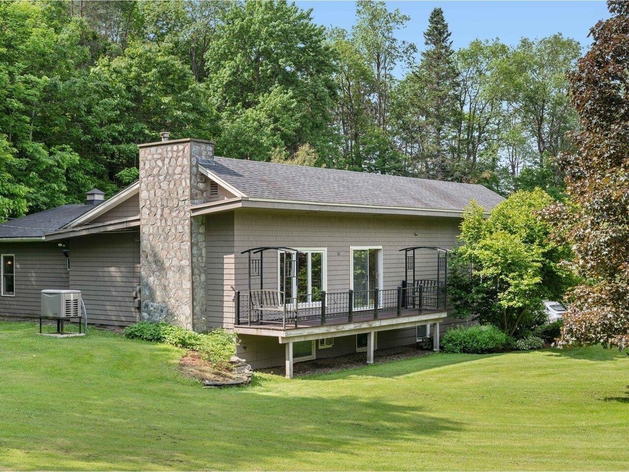 70 Overlook Drive, Northfield