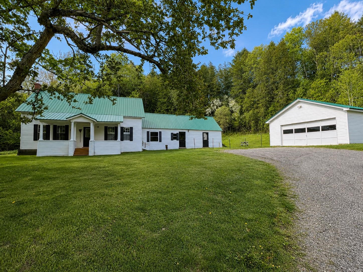 704 South Wheelock Road, Lyndon