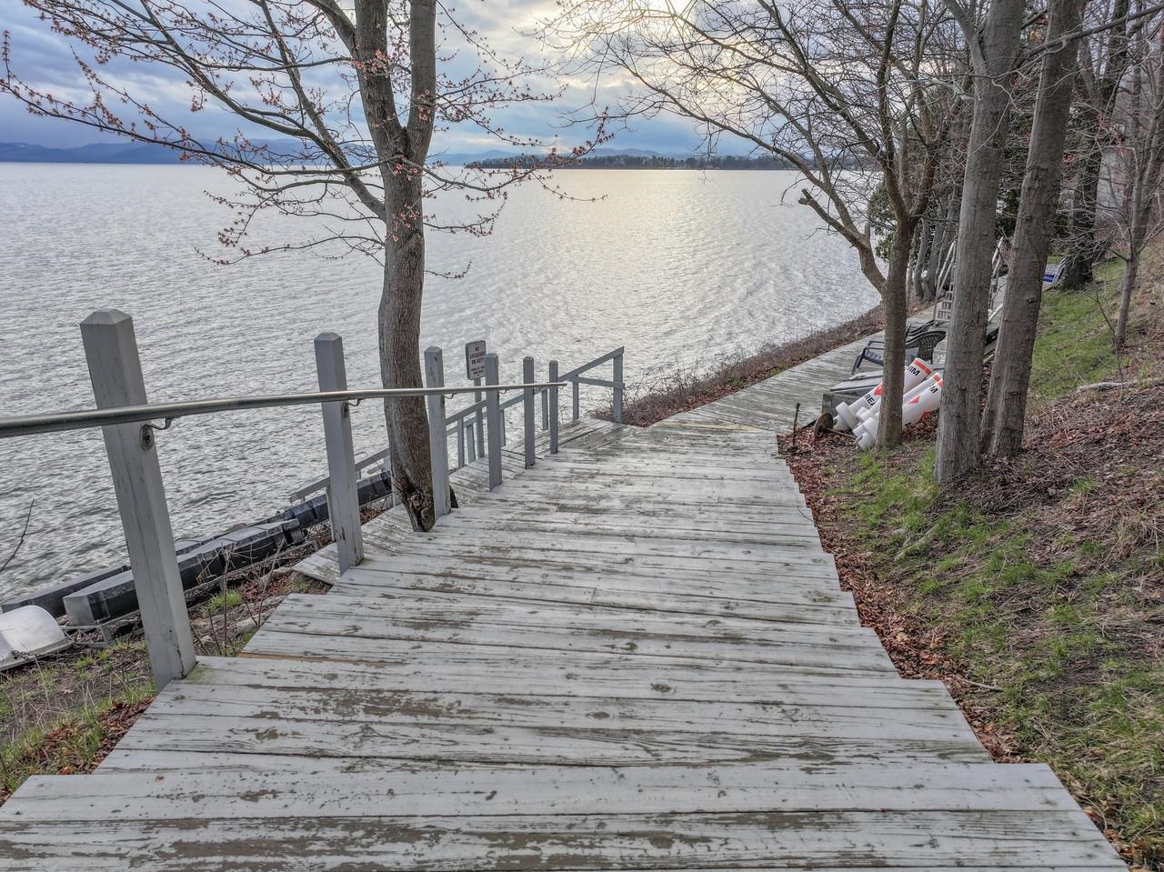 Neighborhood Lake Access!