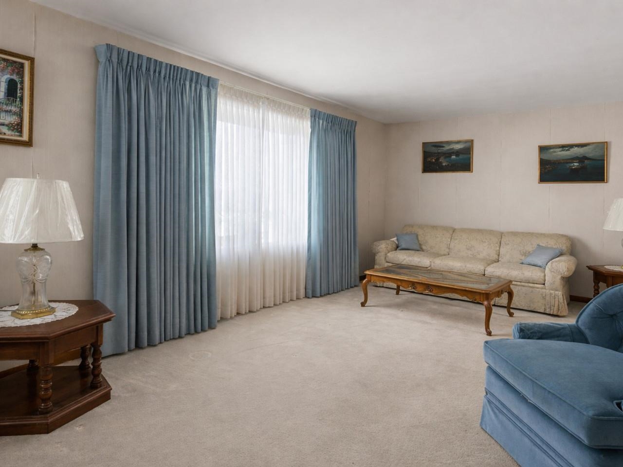 Large Living Room