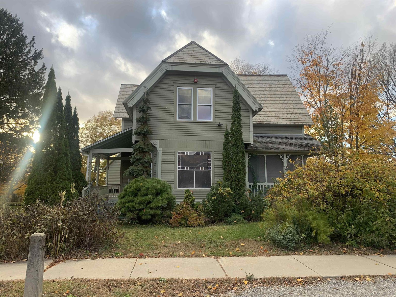 71 Maple Street