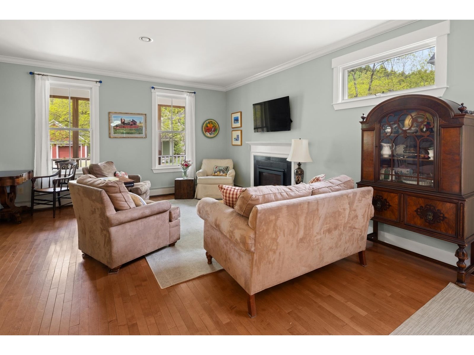 Large light filled windows