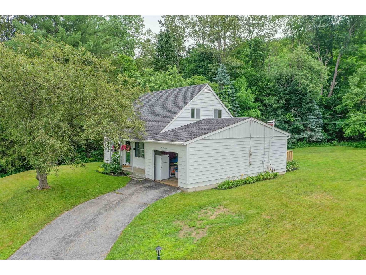 71 Shaw Circle