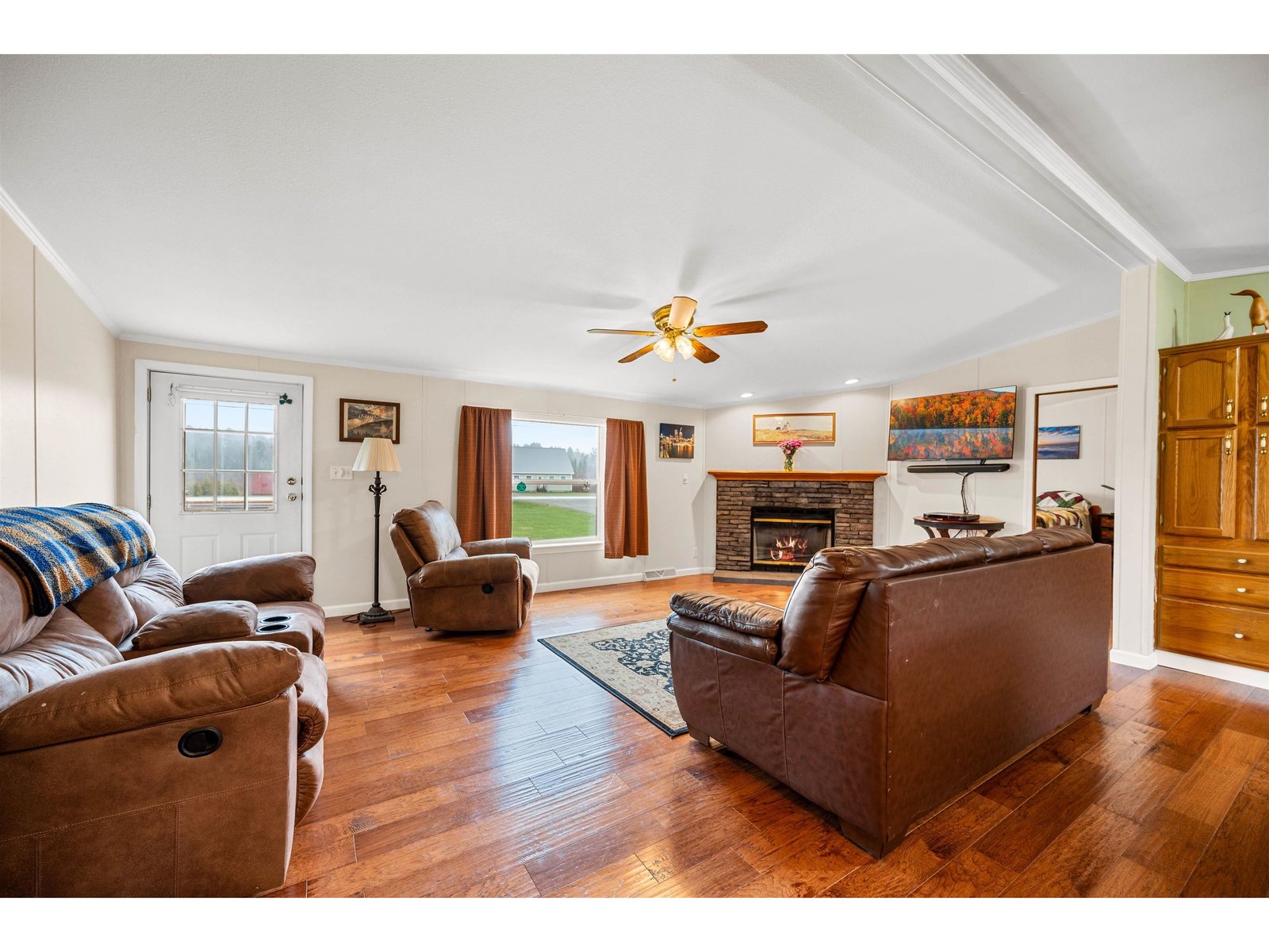 711 Knowles Flat Road