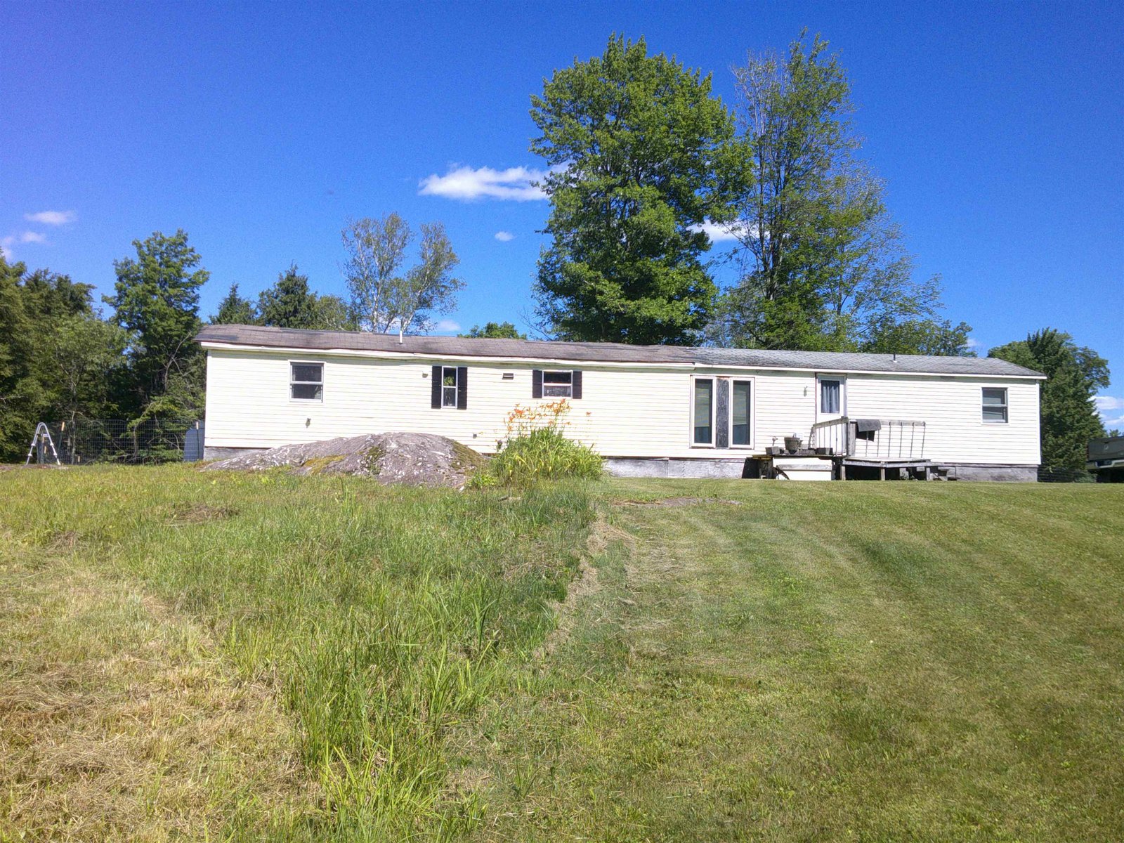 719 Gould Hill