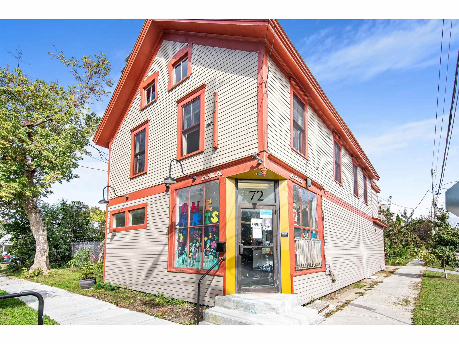72-74 N Champlain Street
