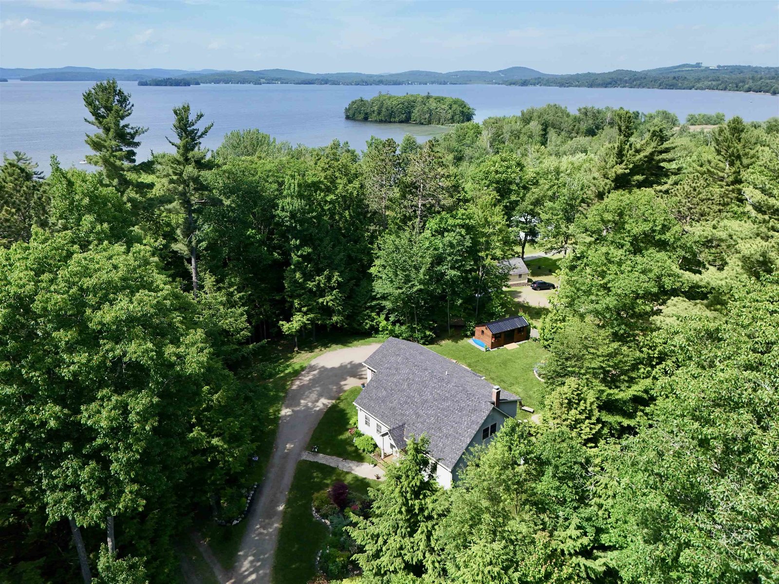 Lake Neighborhood