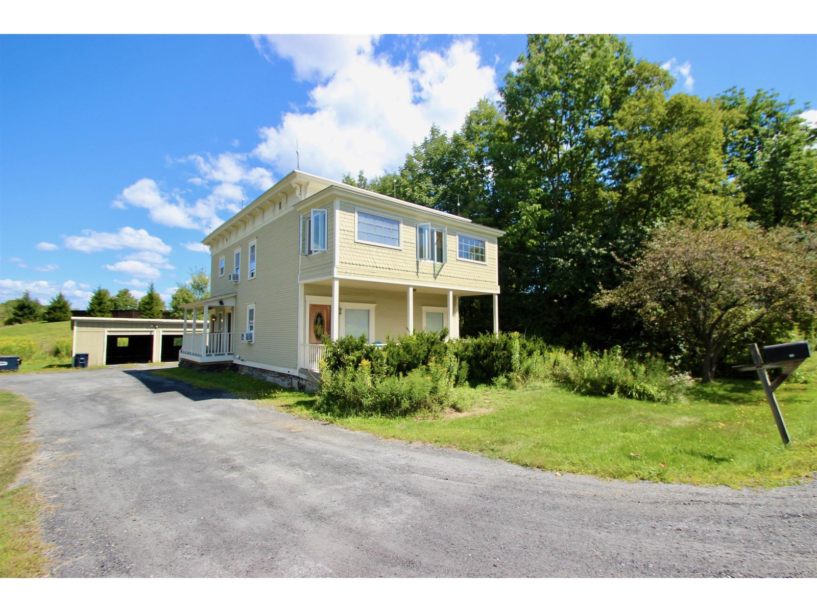 72 Crosstown Road