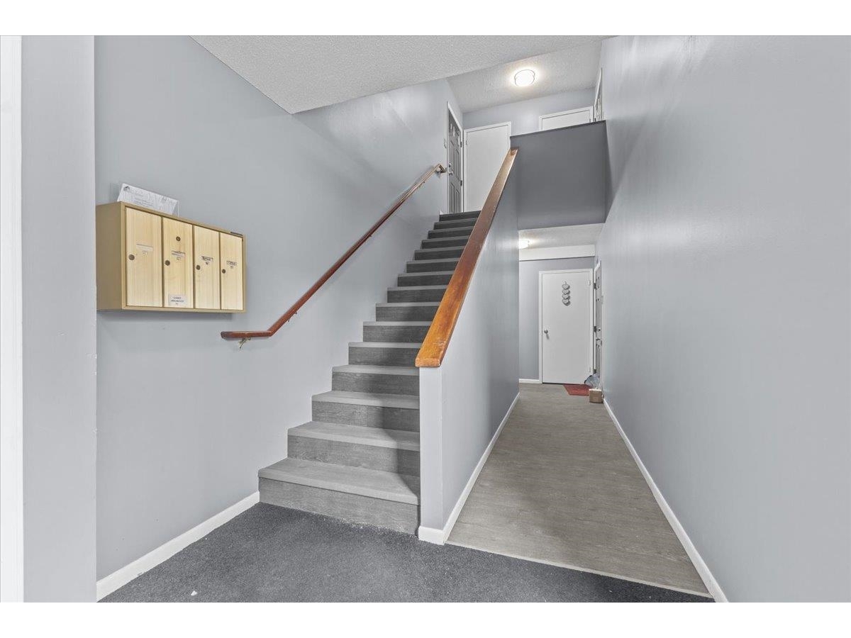 72 Hawthorne Circle