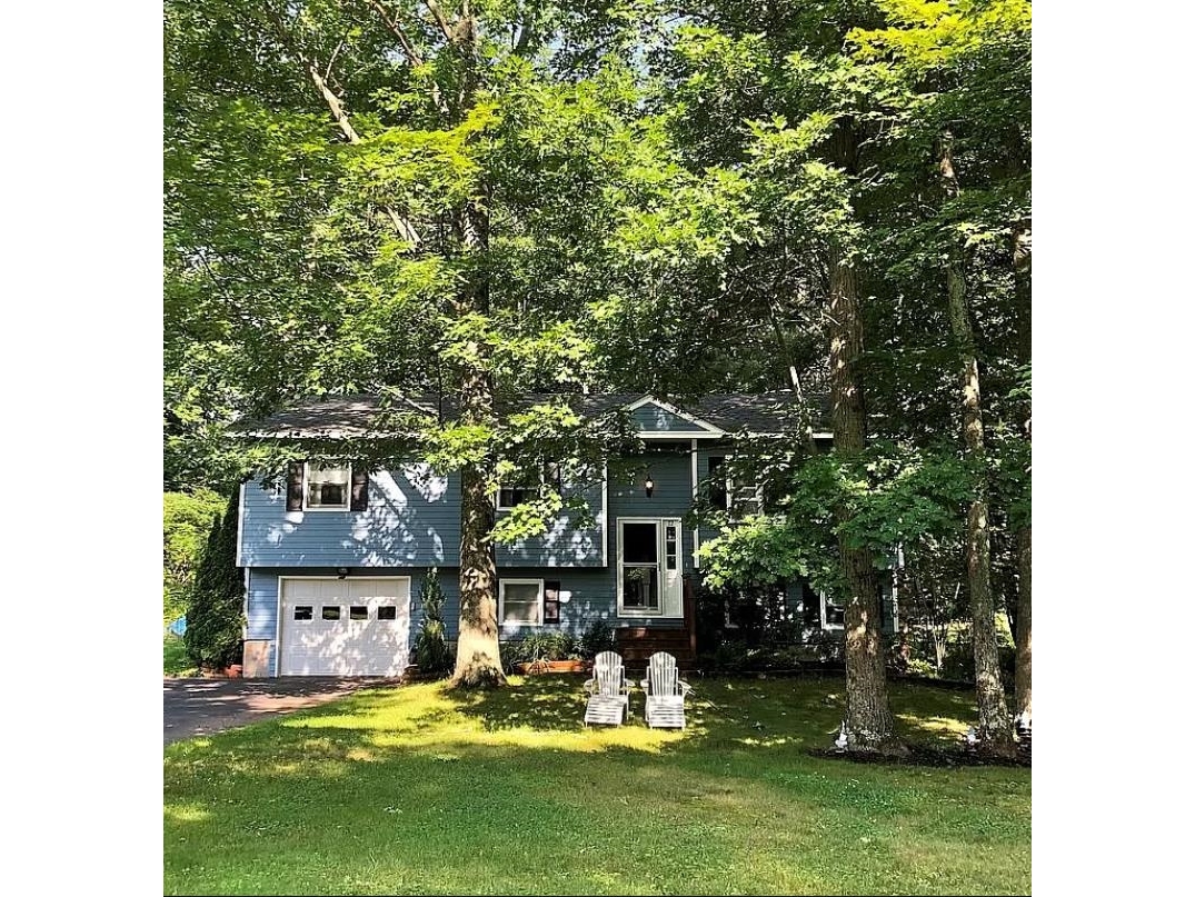 72 Logwood Circle