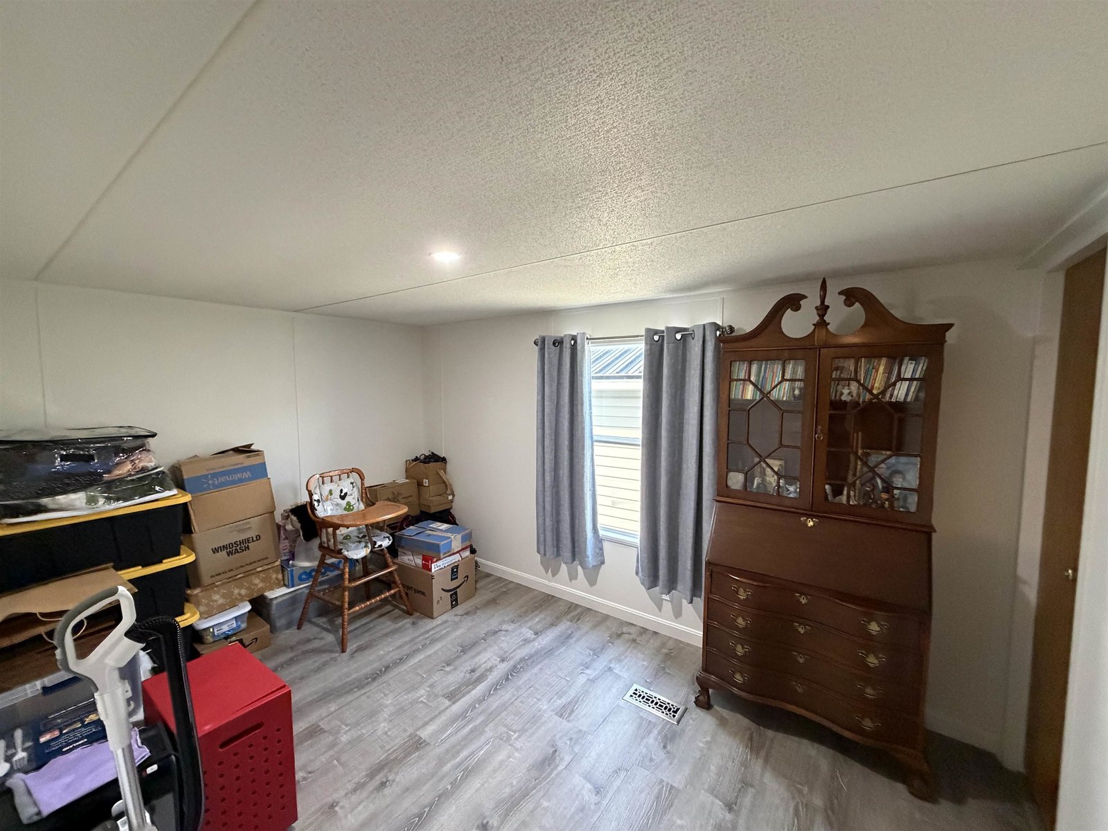 72 Middle Road