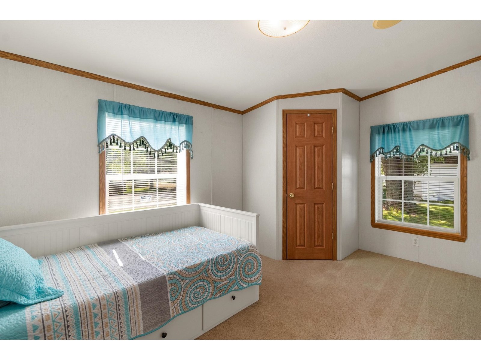 720 Country Club Road