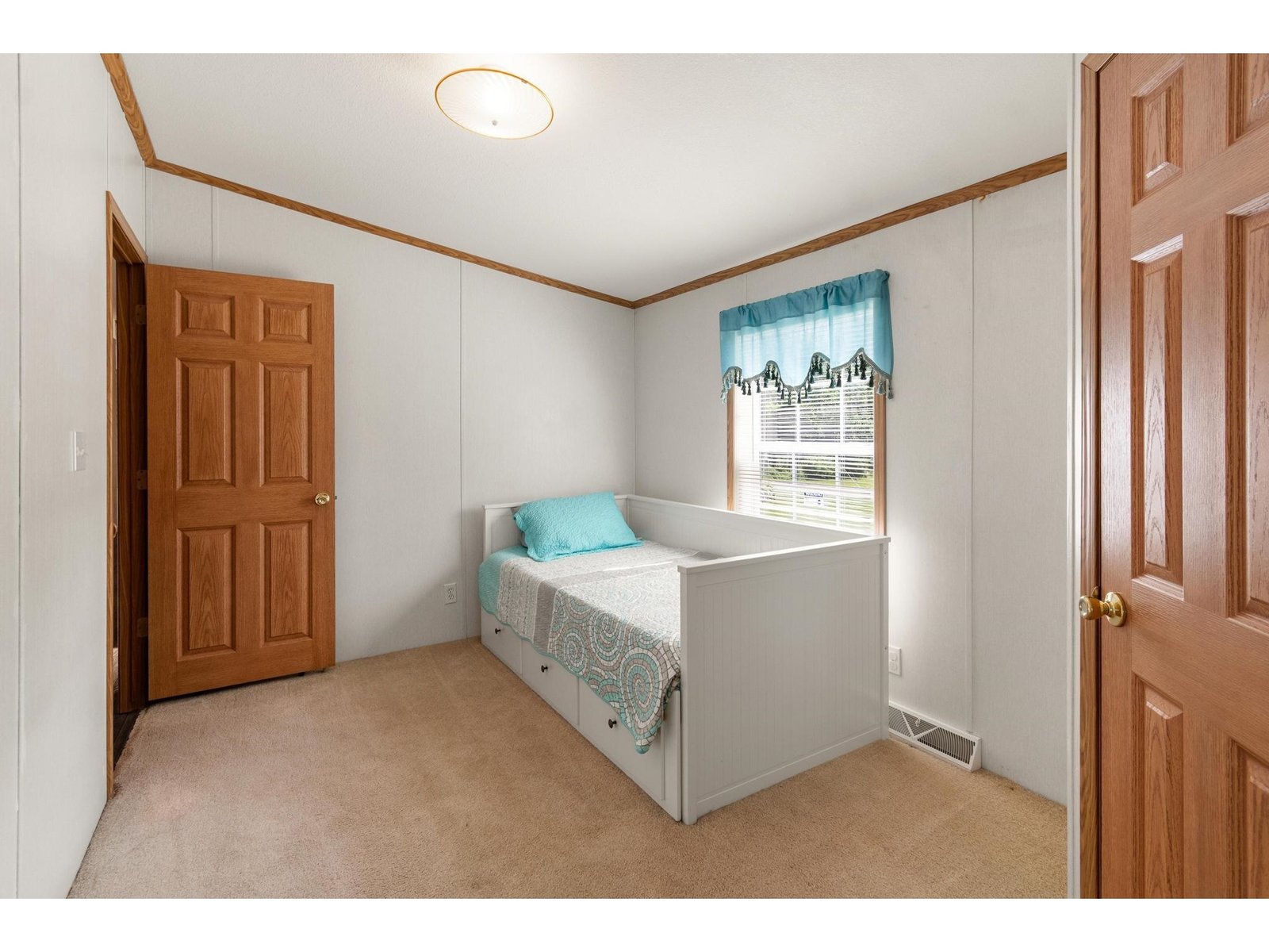720 Country Club Road