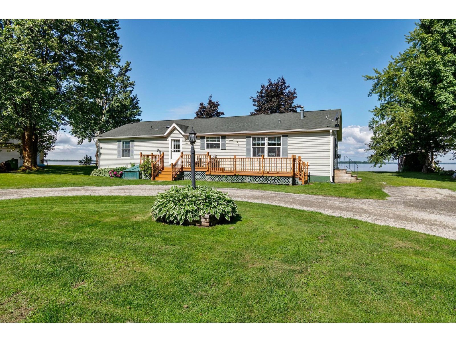 720 Country Club Road