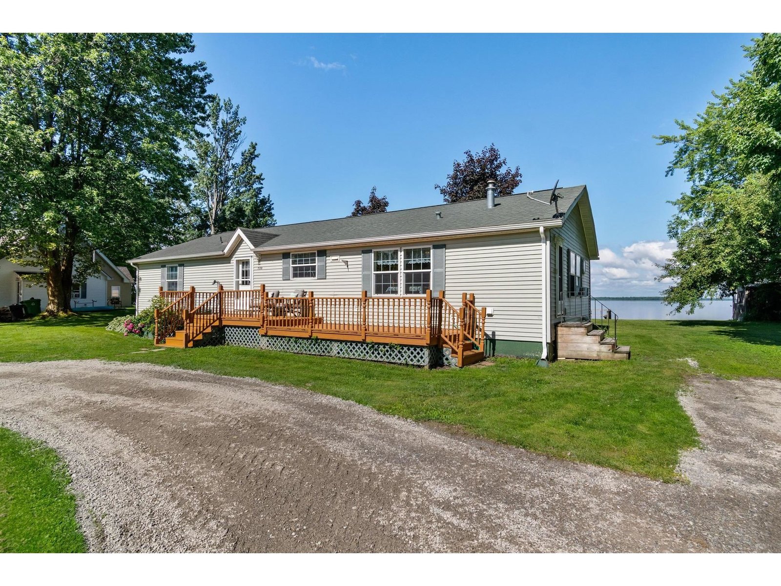 720 Country Club Road