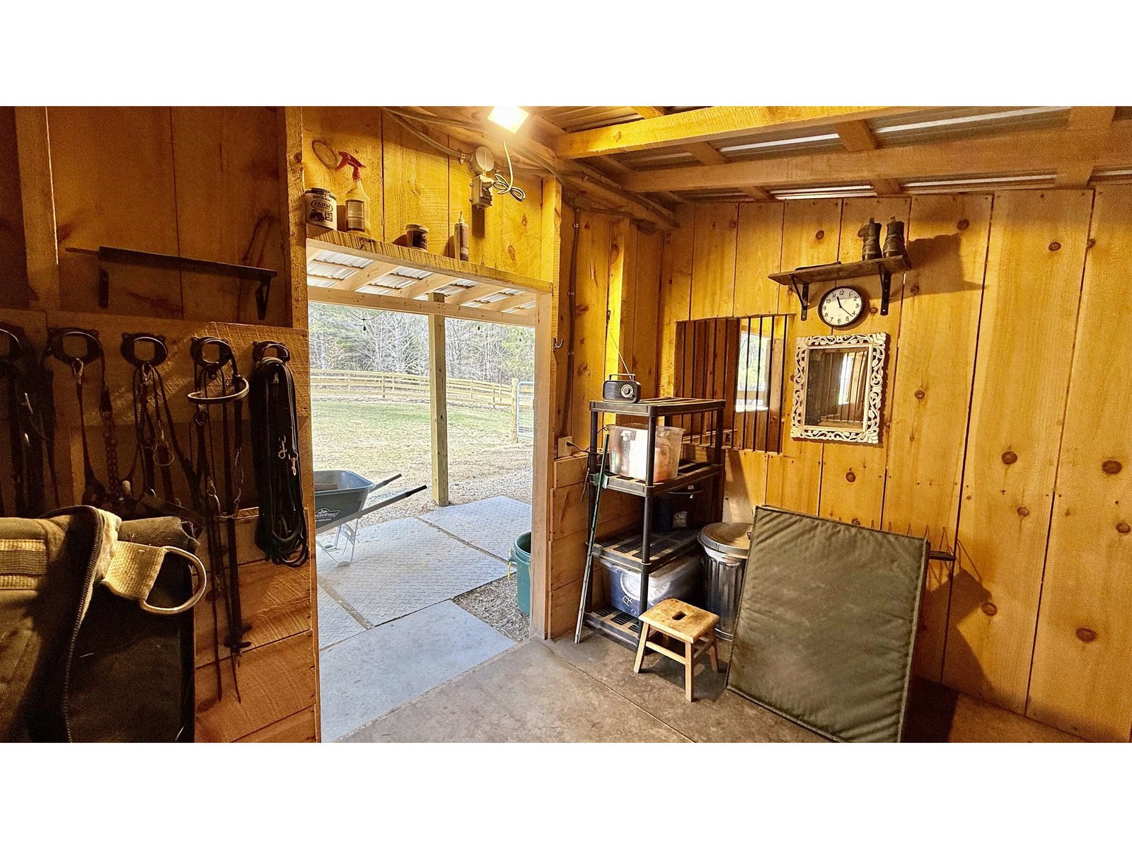 tack room/stall
