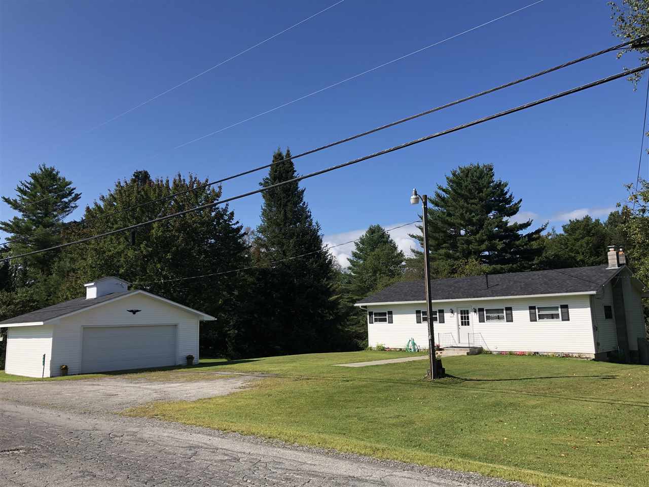 723 Center Road