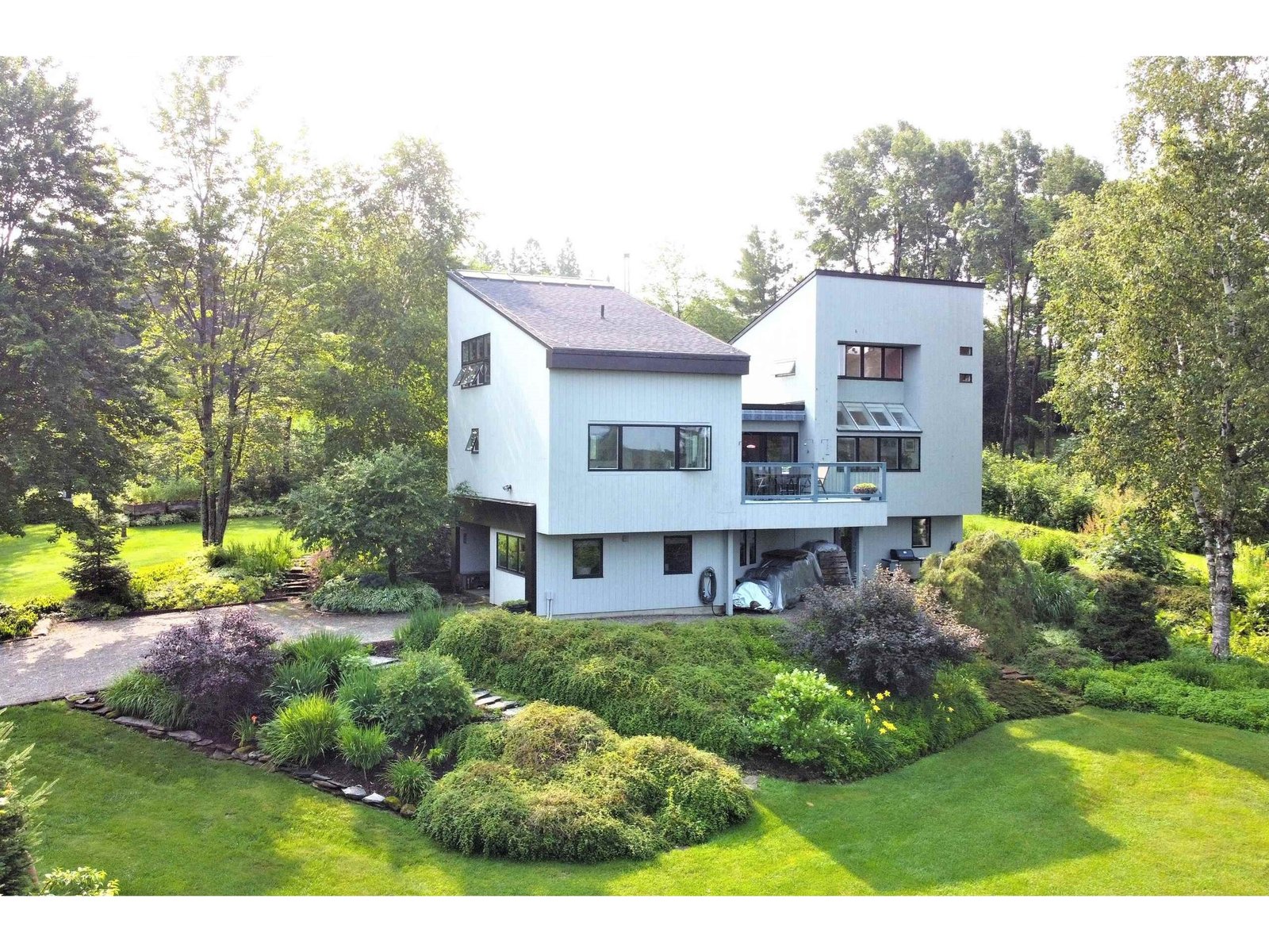 725 Aldrich Lane