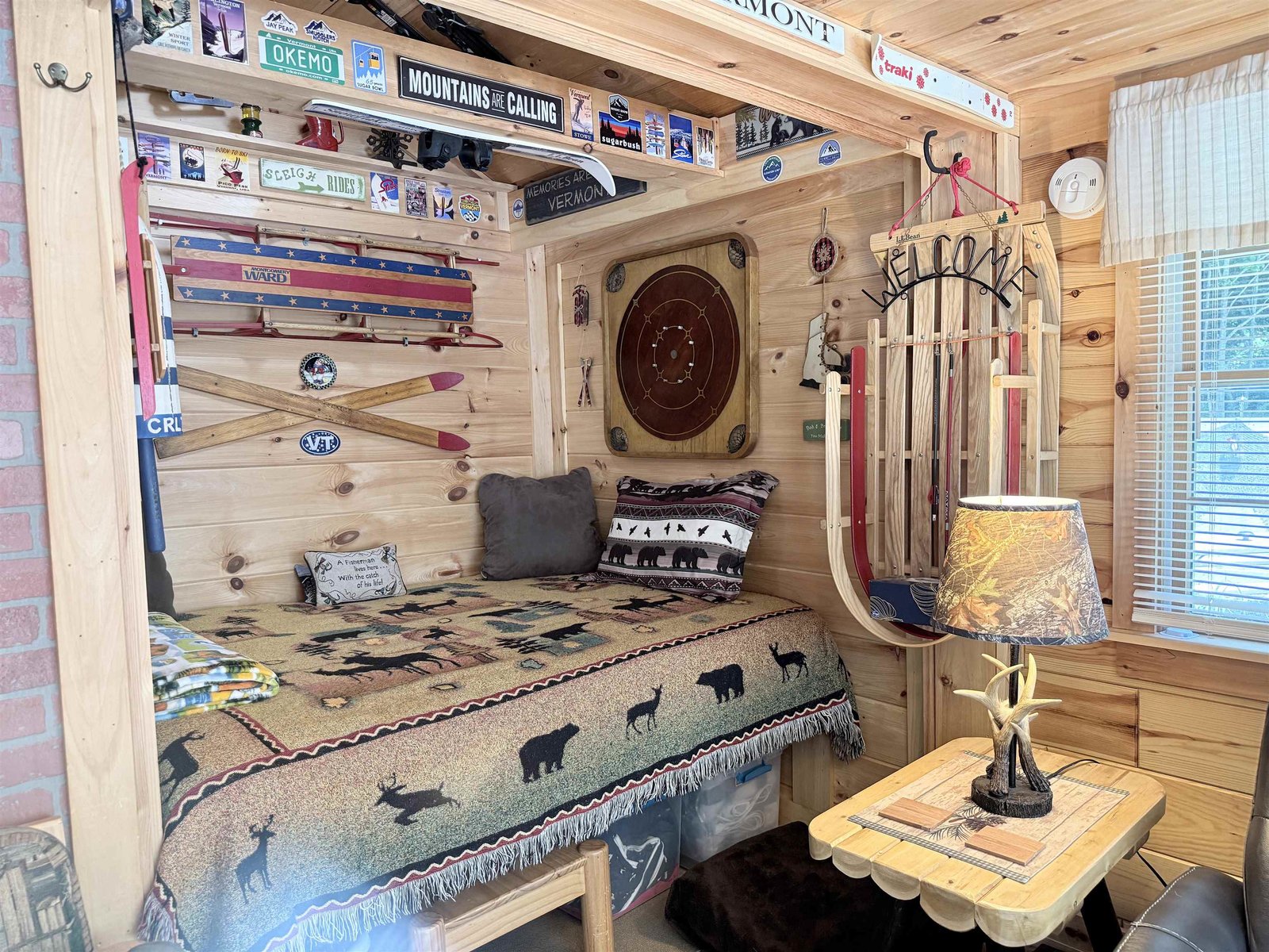 Cabin sleeps 5
