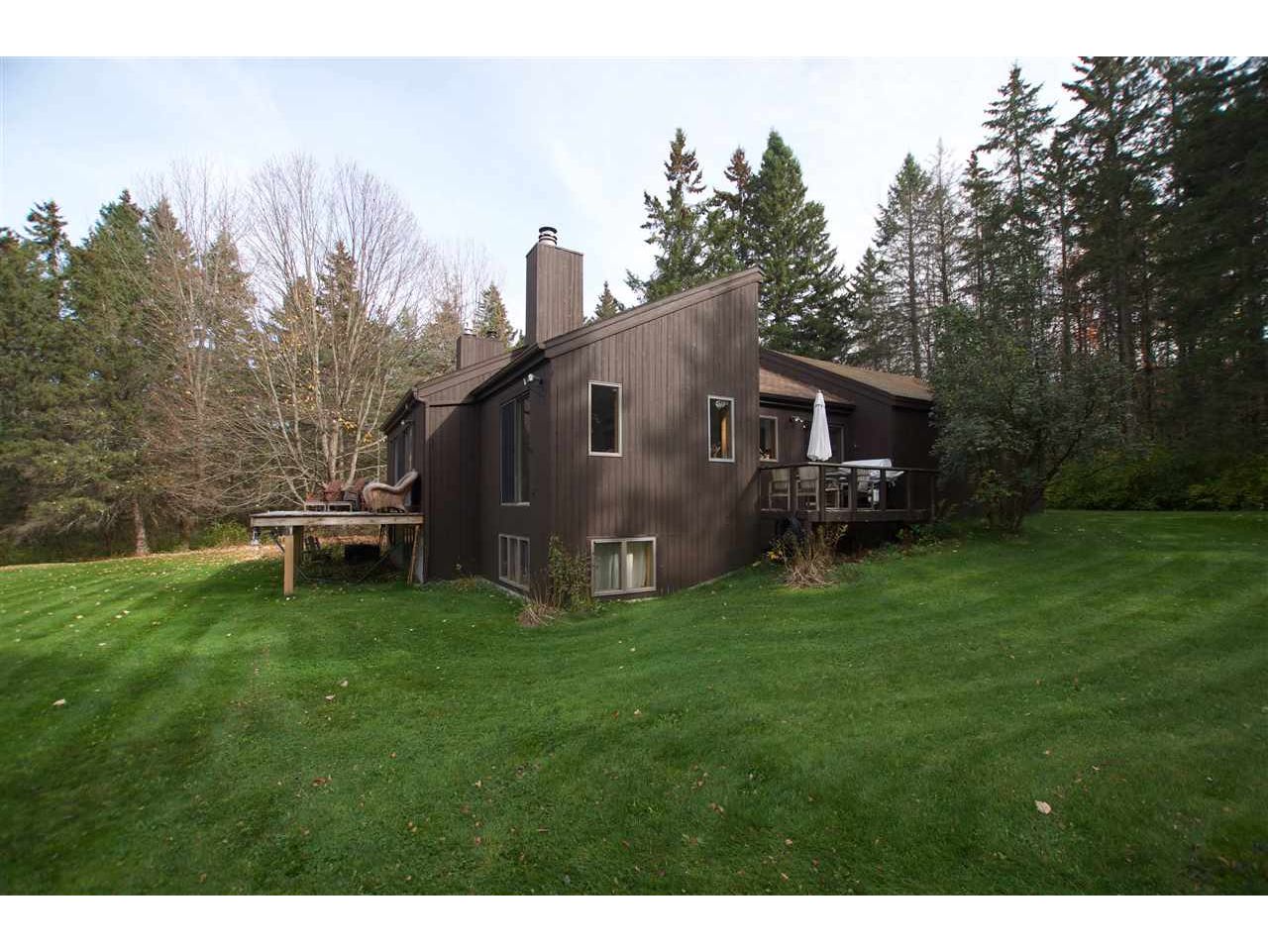 729 Pinnacle Road
