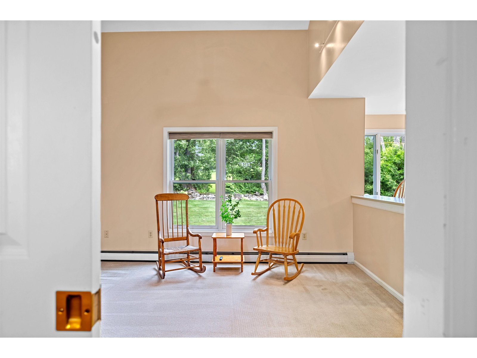 73 Cobble Hill Meadows