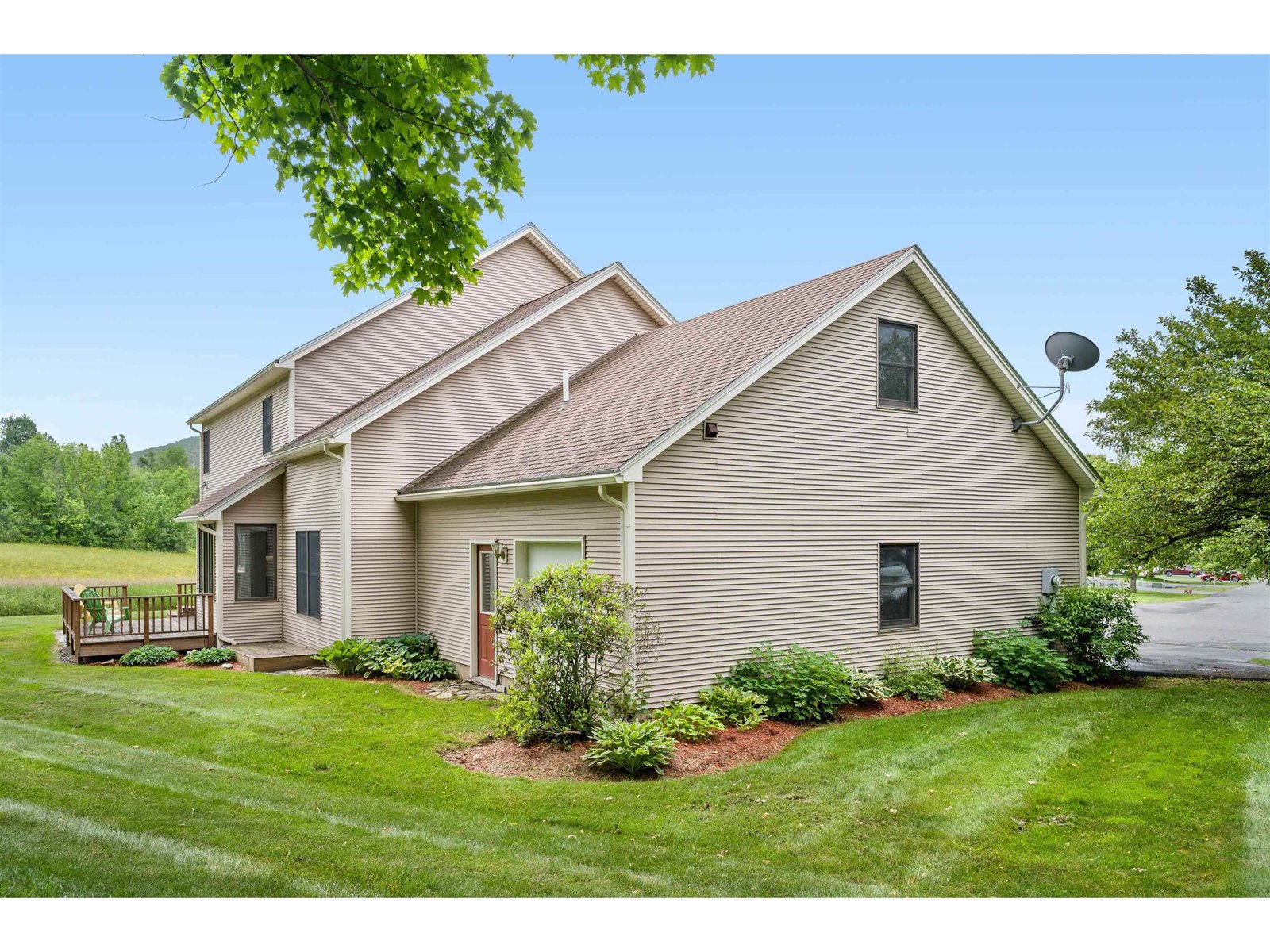 73 Cobble Hill Meadows