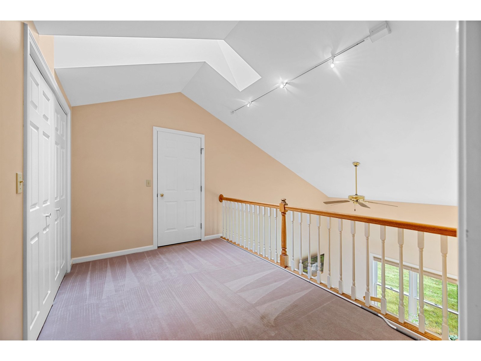 73 Cobble Hill Meadows