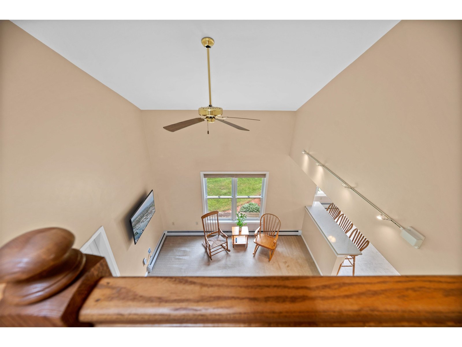 73 Cobble Hill Meadows