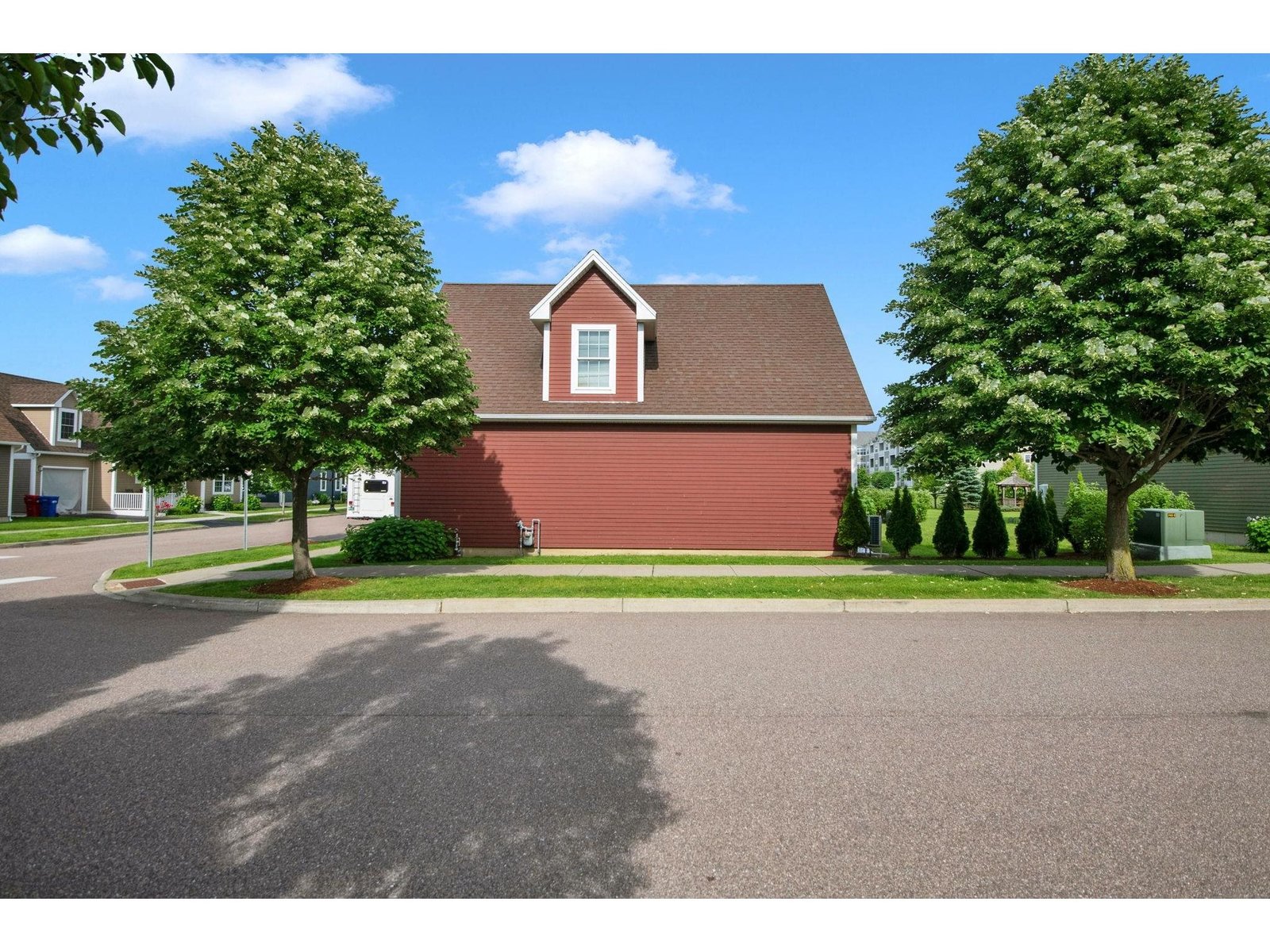 73 Jakes Way