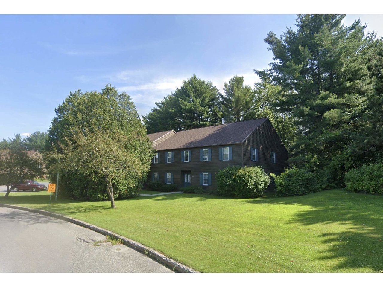 73 Twin Oaks Terrace