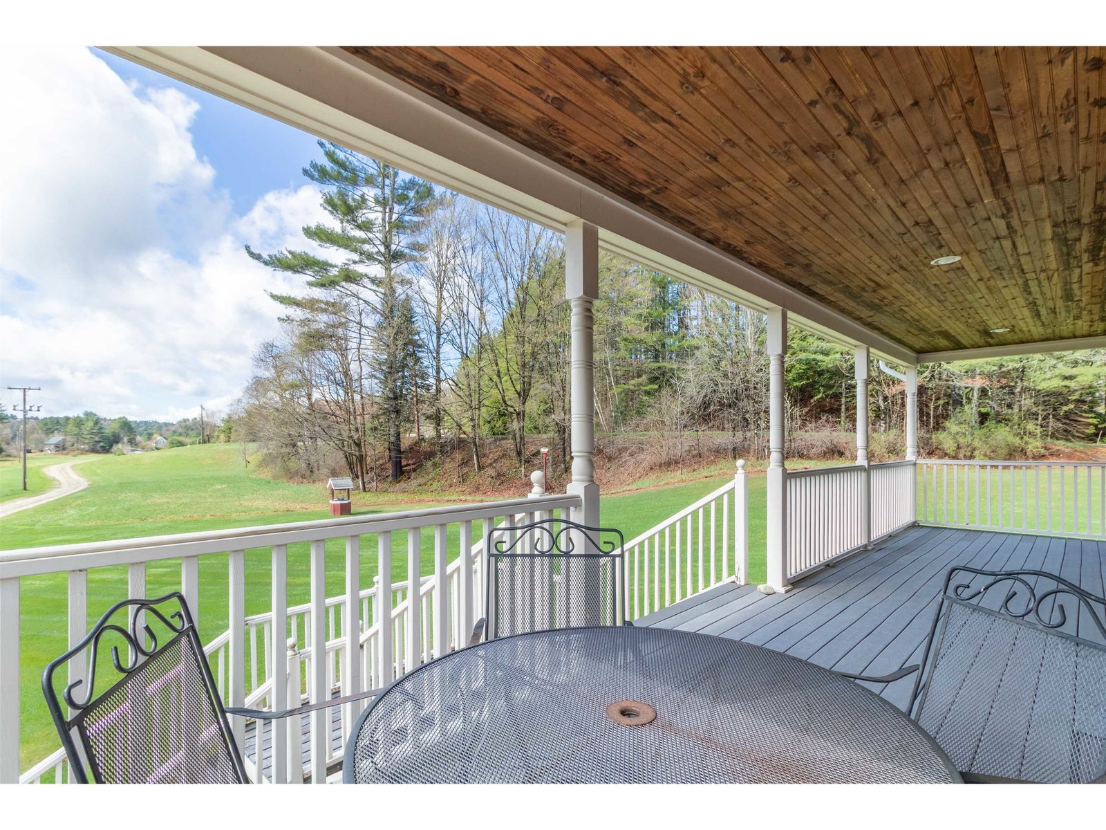 Beautiful covered porch to enjoy morning coffee