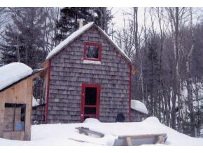 737 Carrie Howe Rd