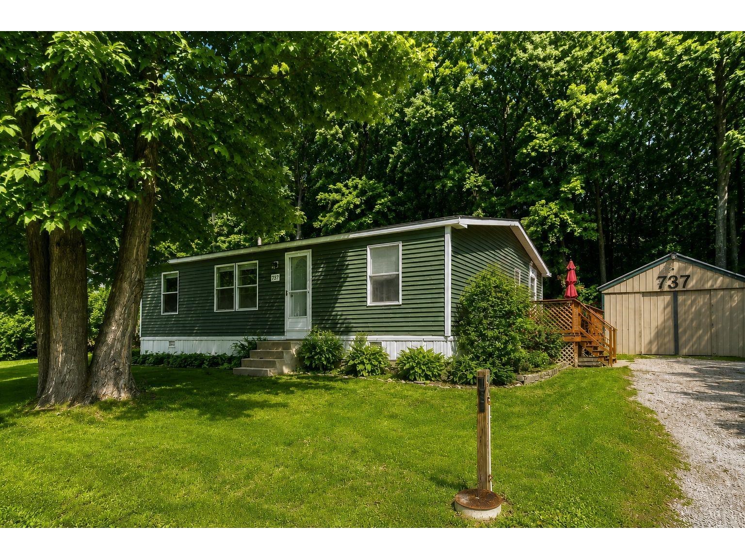 737 Porterwood Drive, Williston