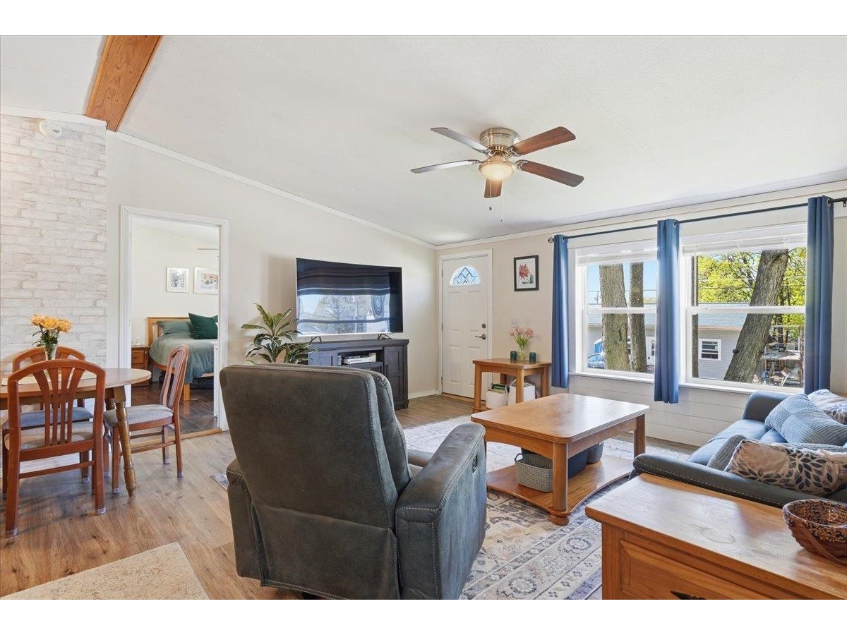737 Porterwood Drive