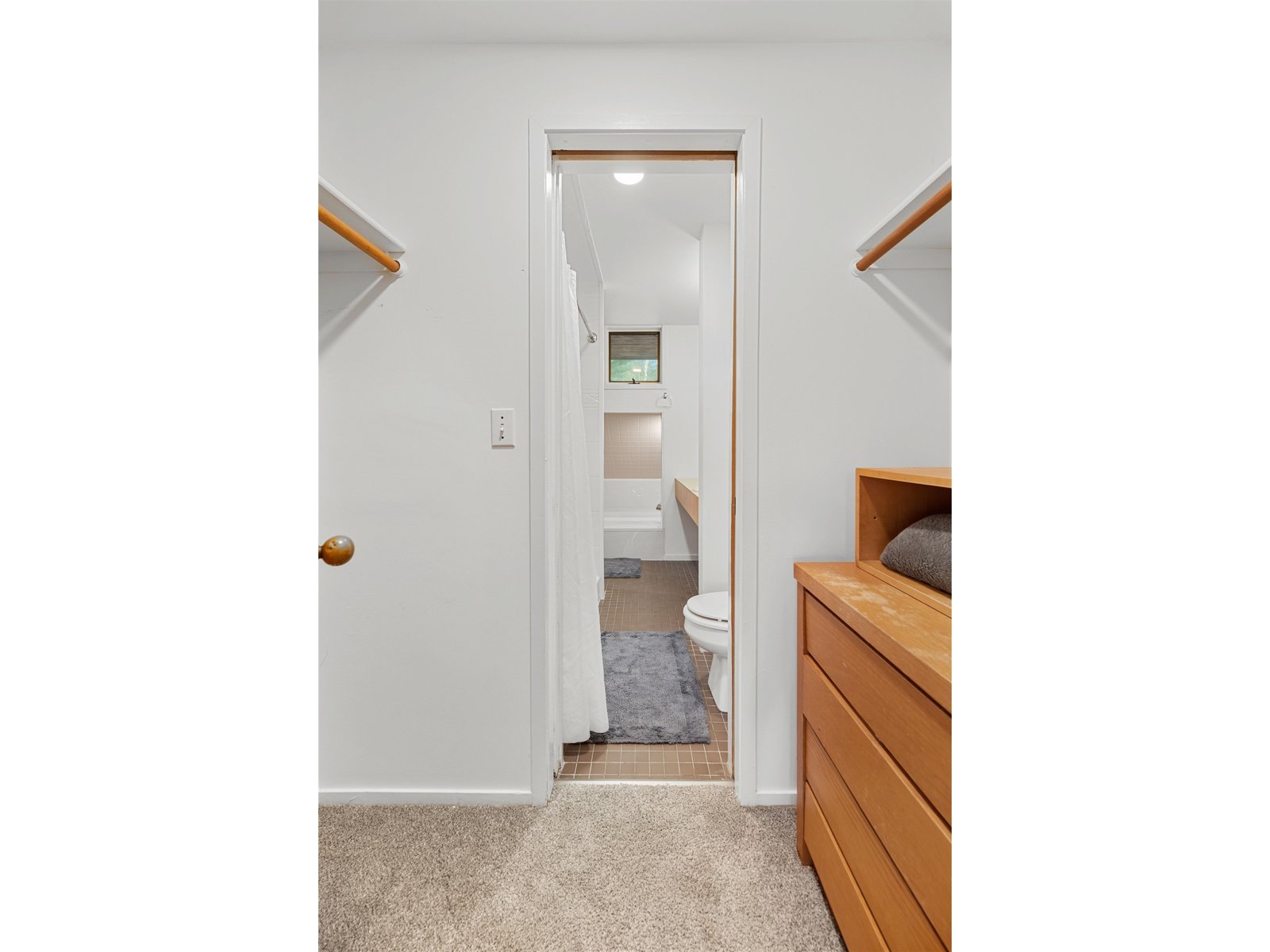 74 Christmas Tree Road, Unit 5