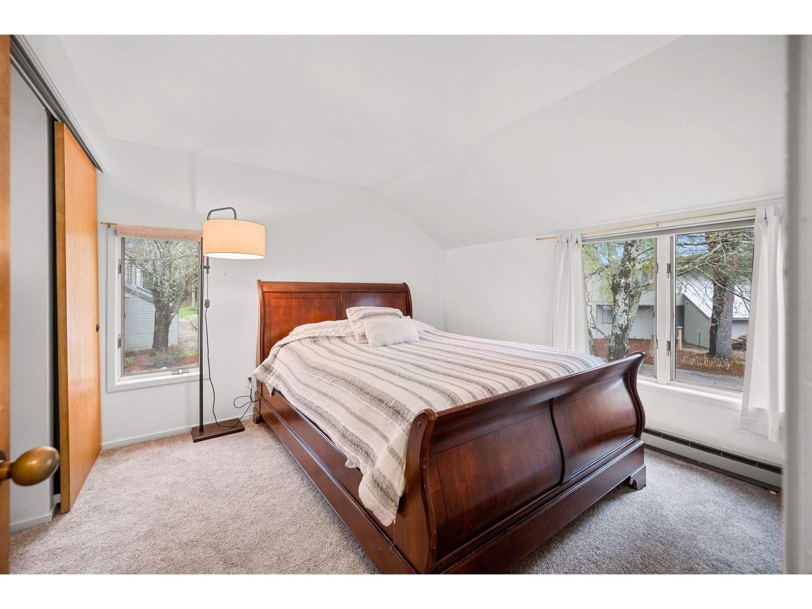 74 Christmas Tree Road, Unit 5