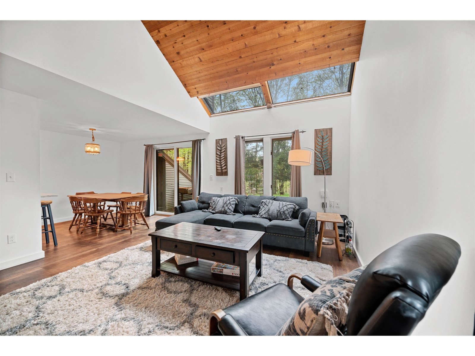 74 Christmas Tree Road, Warren
