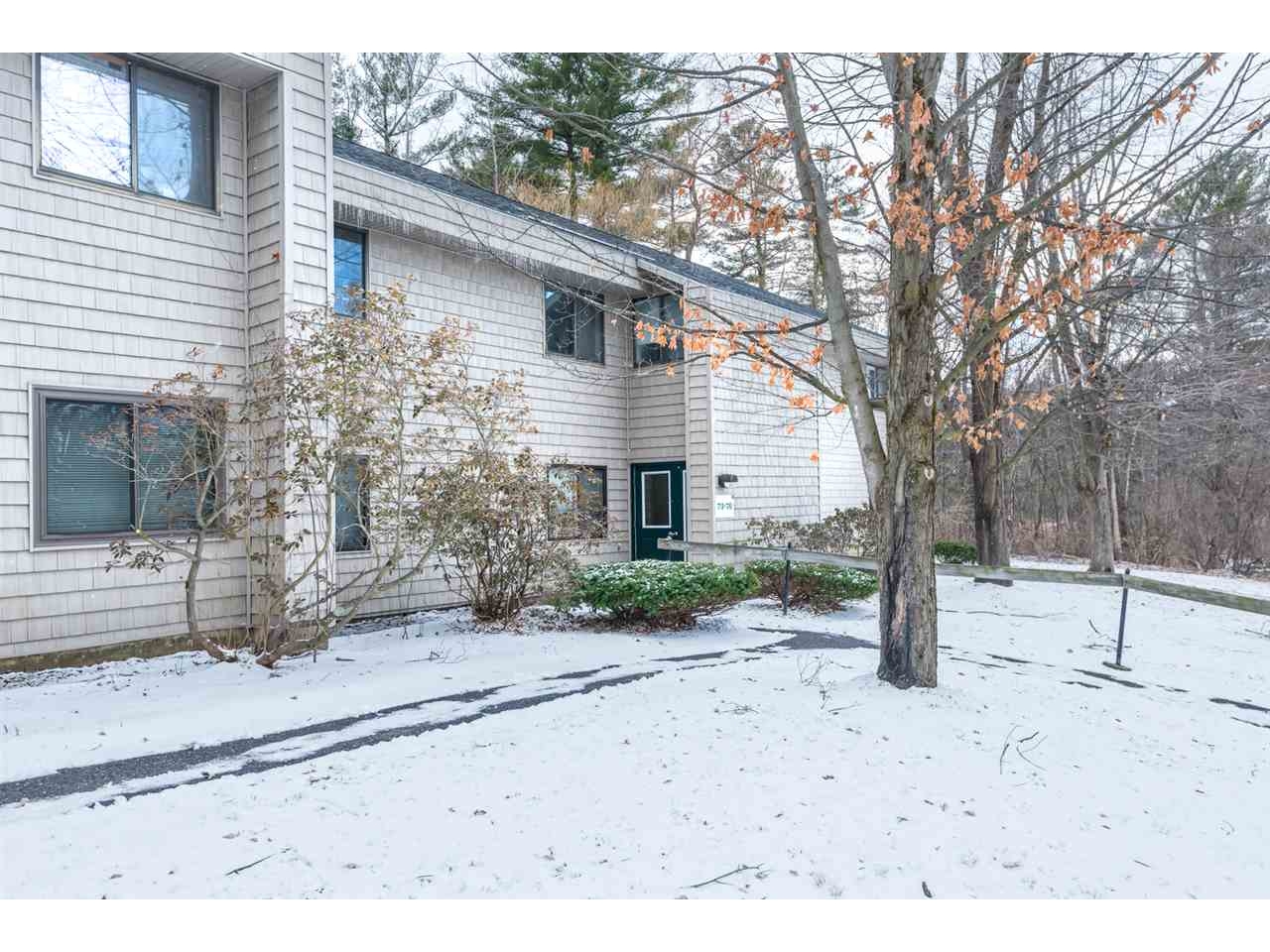 74 Hawthorne Circle