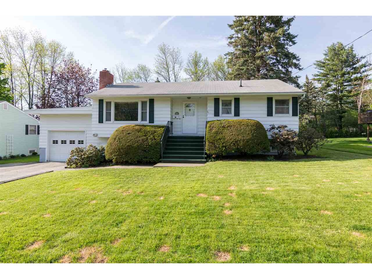 74 Lakeview Drive