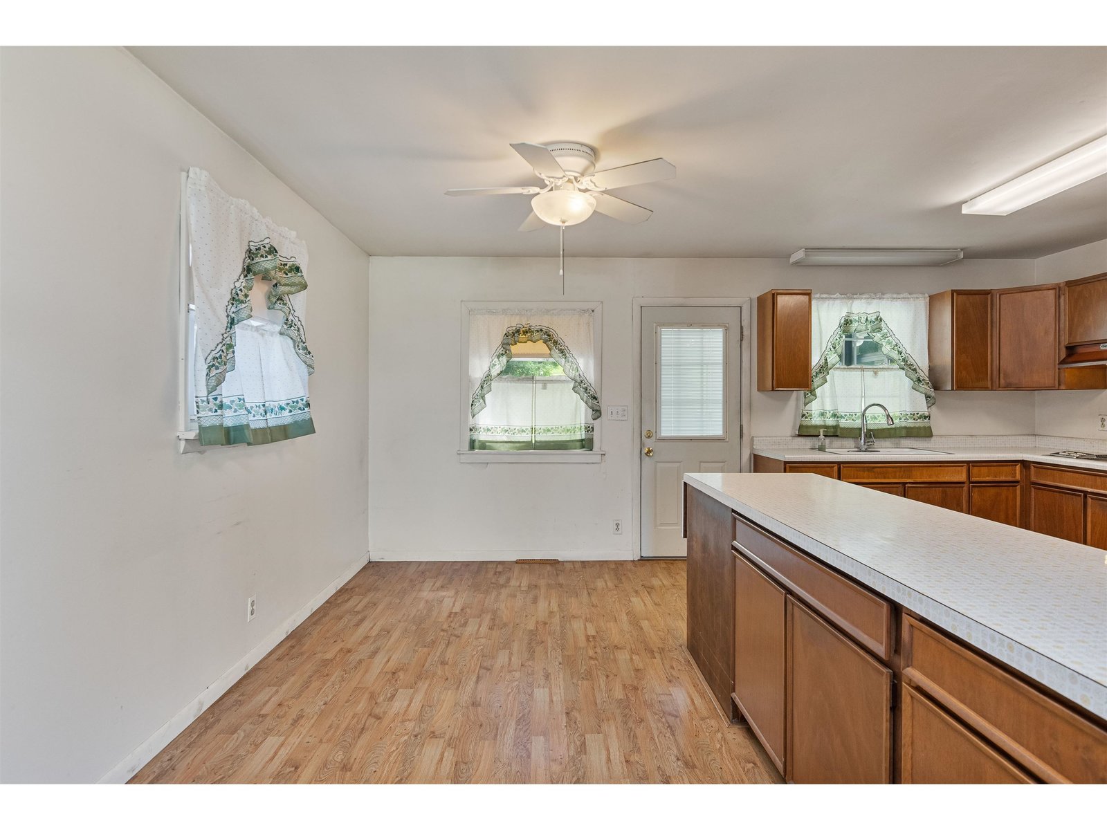 74 Prospect Hill