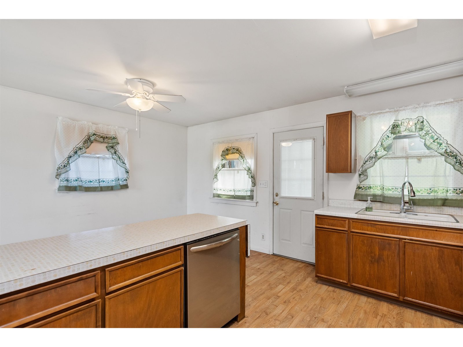 74 Prospect Hill
