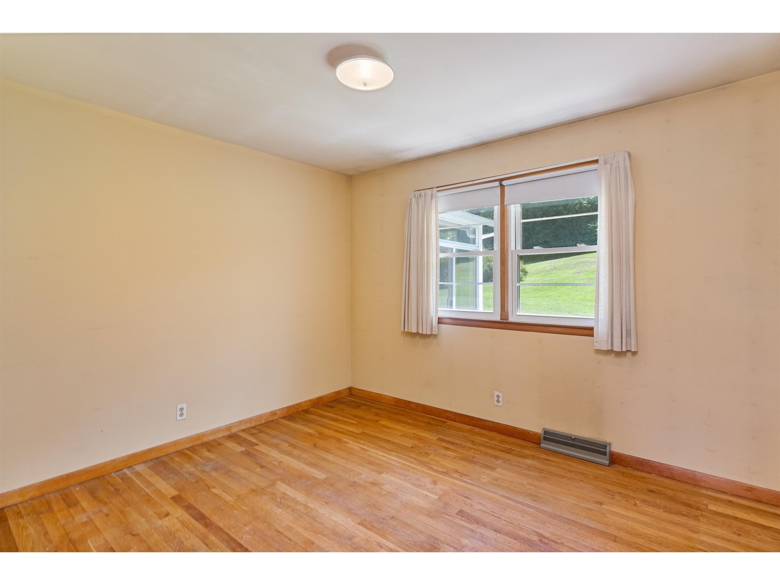 74 Prospect Hill